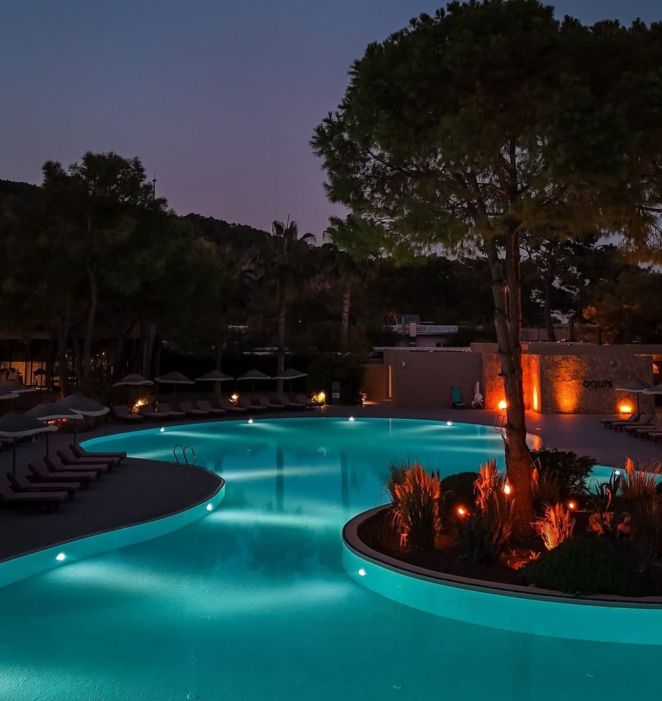 Landscape And Outdoor Villa Lighting Projects in UAE