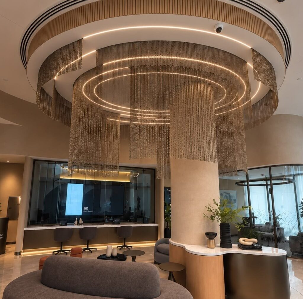 Custom Chandeliers supplier in Dubai and Abu Dhabi 