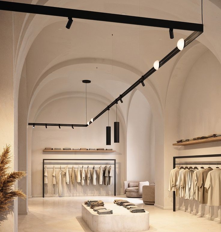 Commercial LED Track Lights UAE for Retail Stores 