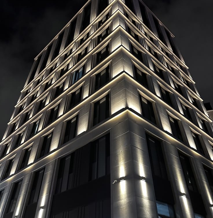 RESIDENTIAL LIGHTING CONSULTANT OR CONTRACTOR  in Dubai and Abu Dhabi